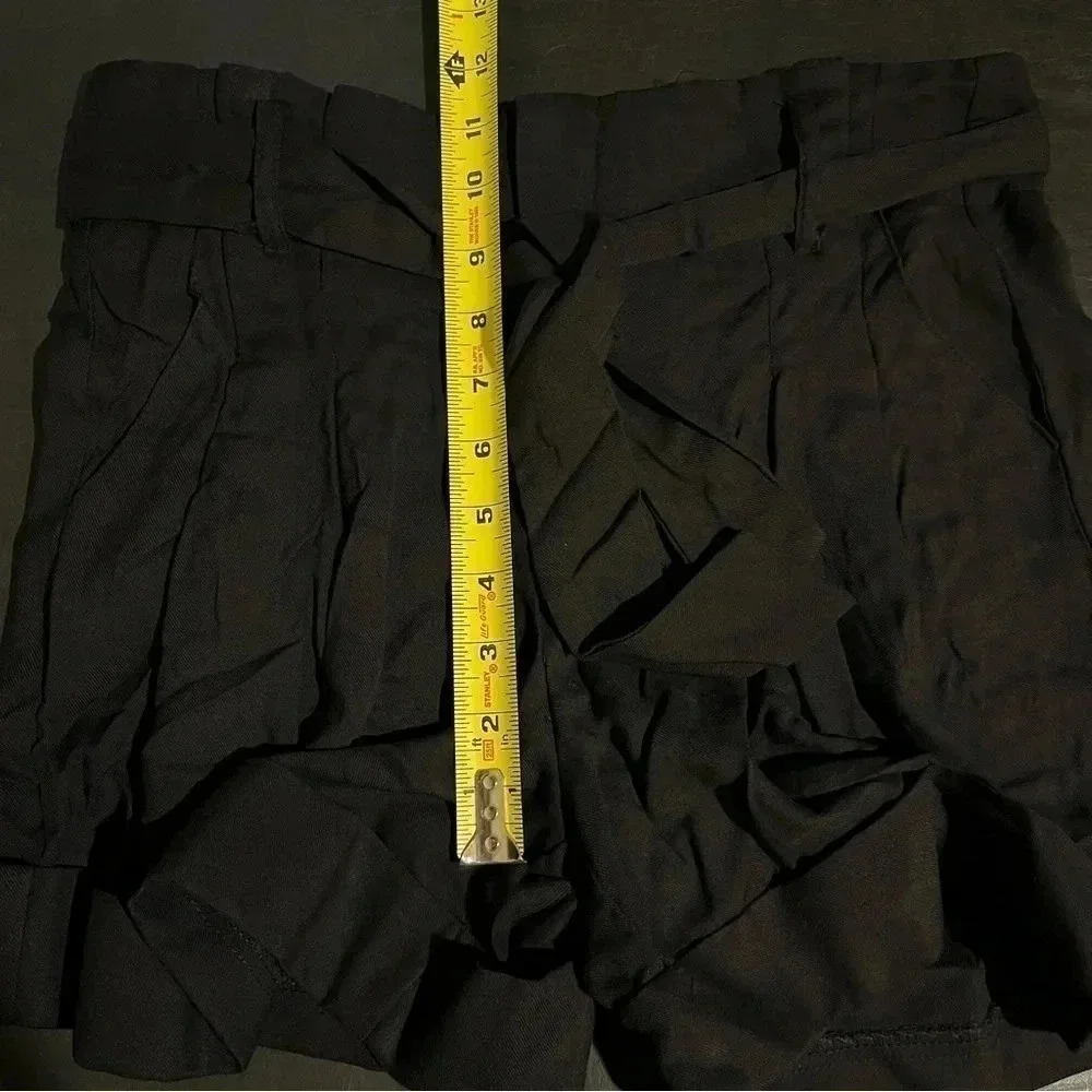 Aqua NWT High Waisted Paper Bag Pleated Shorts Belted Black Size Small